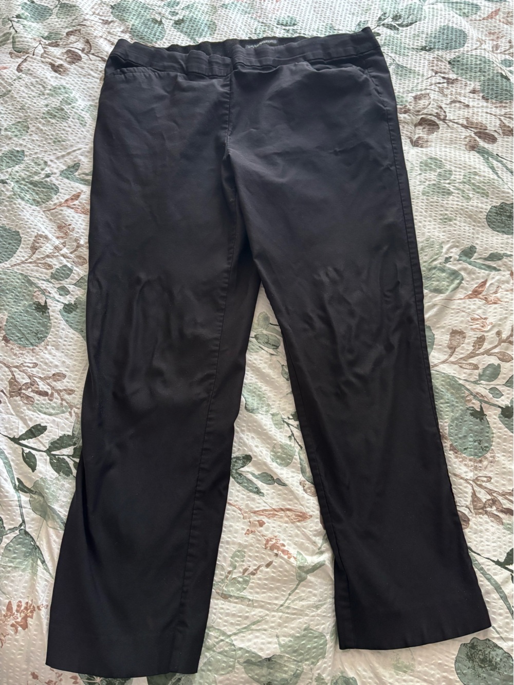 Counterparts from Kohls Black Capri pants